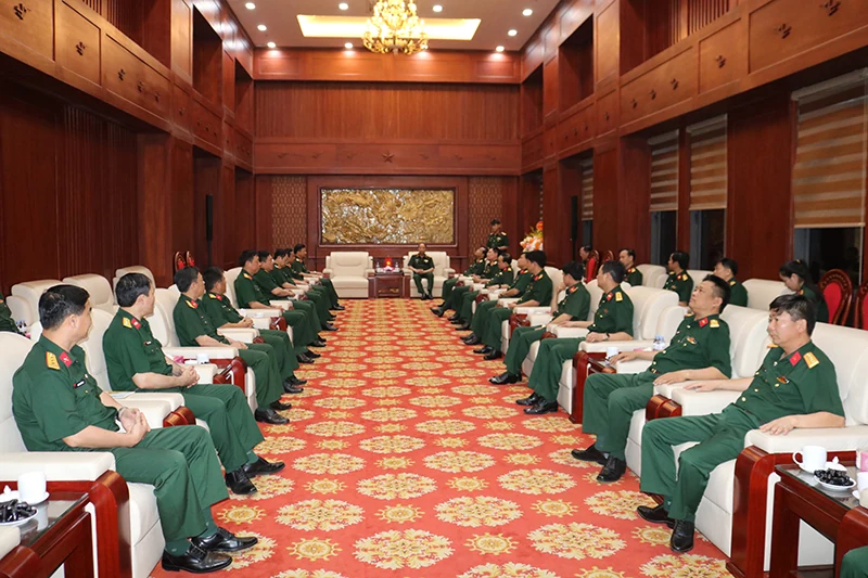 Thiếu tướng Hoàng Duy Chiến làm Phó Tư lệnh Quân khu 4