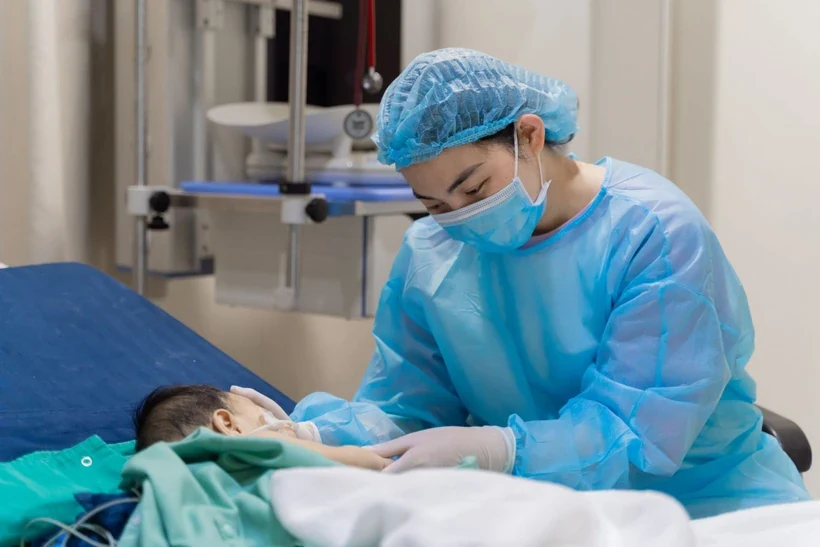 Ghép gan thành công cho trẻ nhỏ tuổi và nhẹ cân nhất từ trước đến nay ở Việt Nam