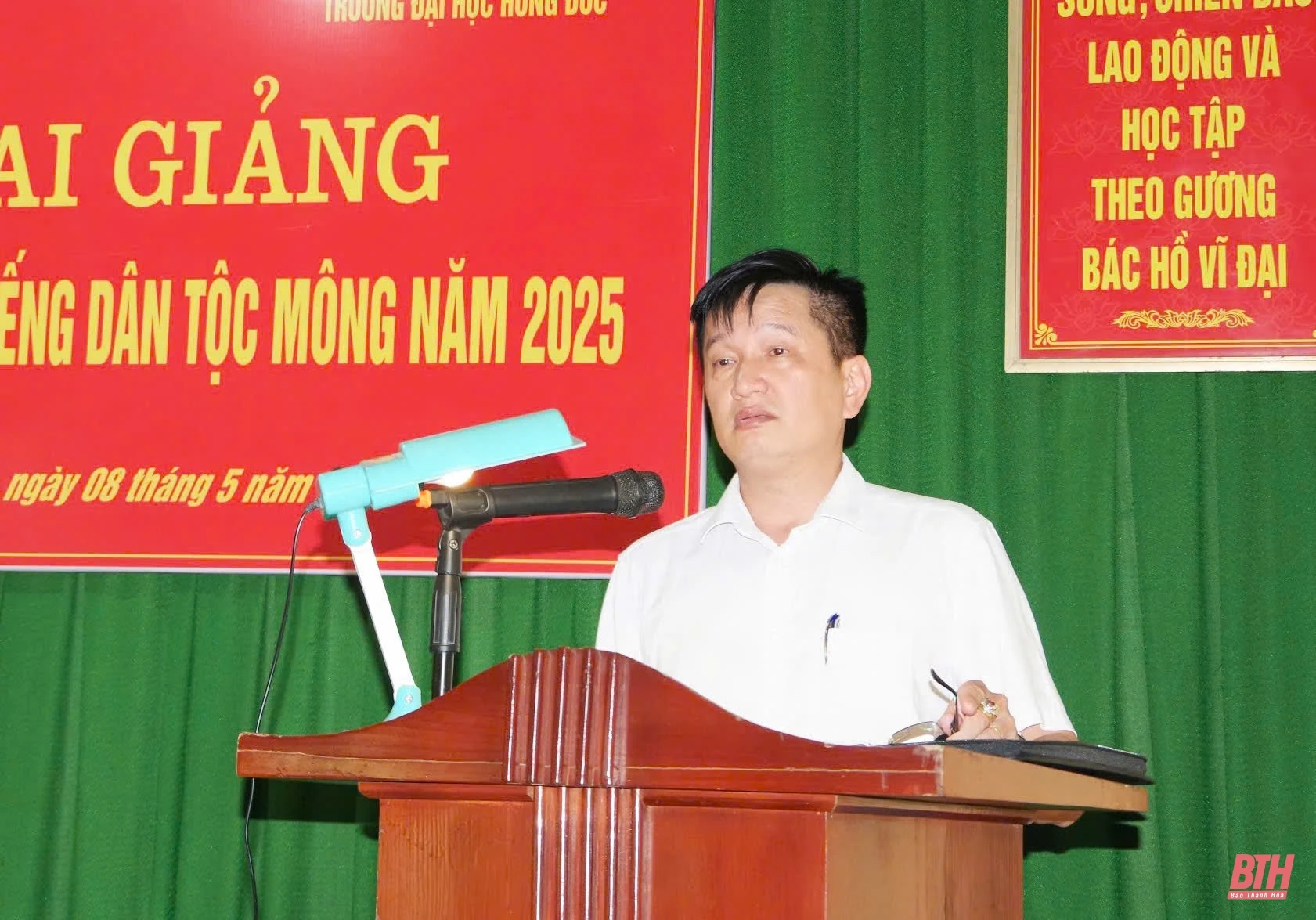 Khai giảng lớp bồi dưỡng tiếng Mông trên địa bàn biên giới