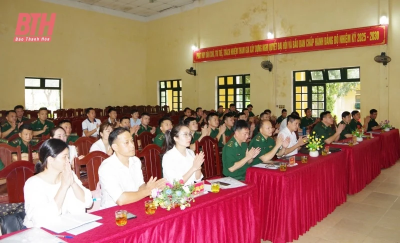 Khai giảng lớp bồi dưỡng tiếng Mông trên địa bàn biên giới