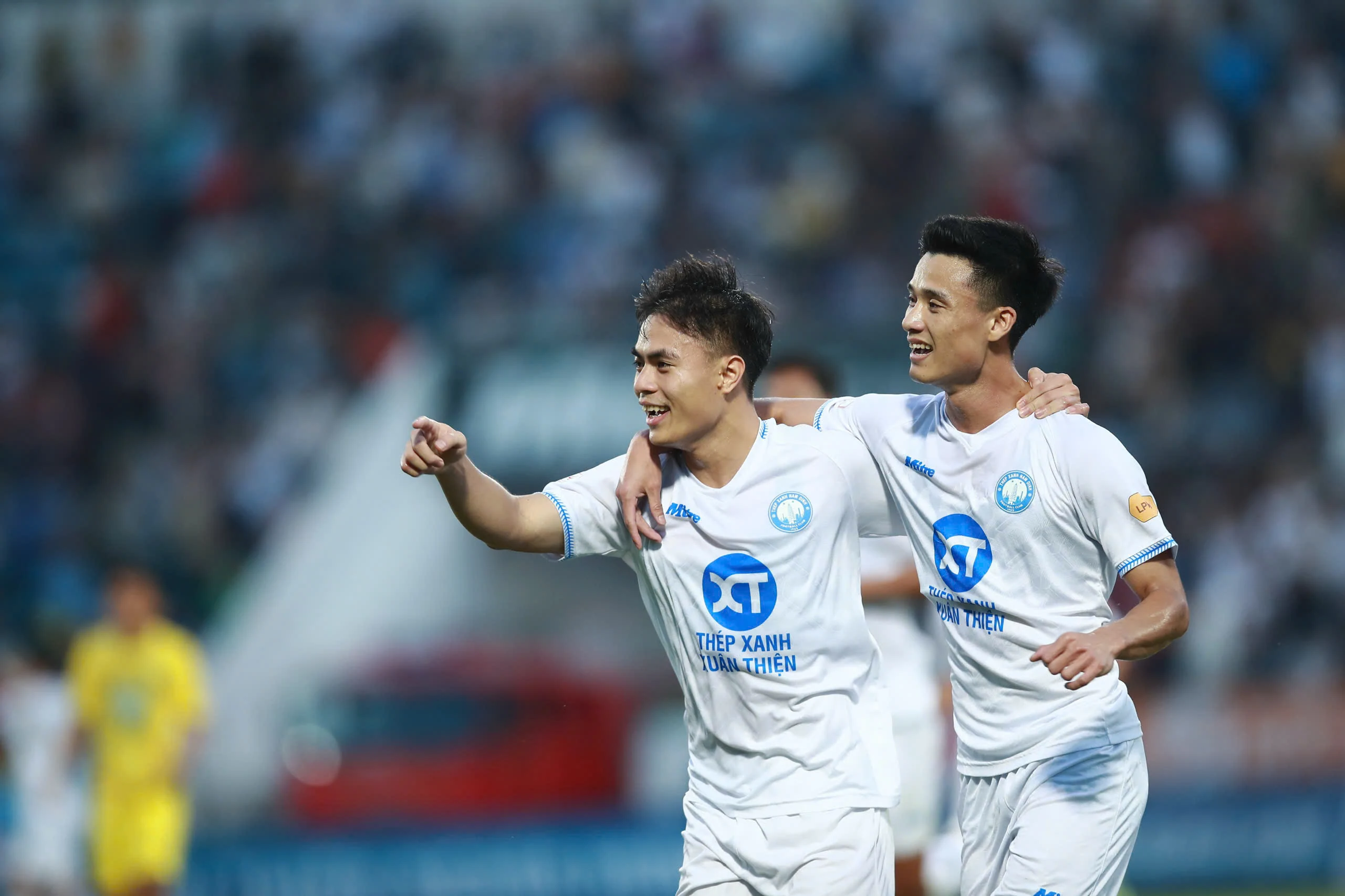 Đông Á Thanh Hóa thất bại tại Thiên Trường trong trận cầu đầy cảm xúc