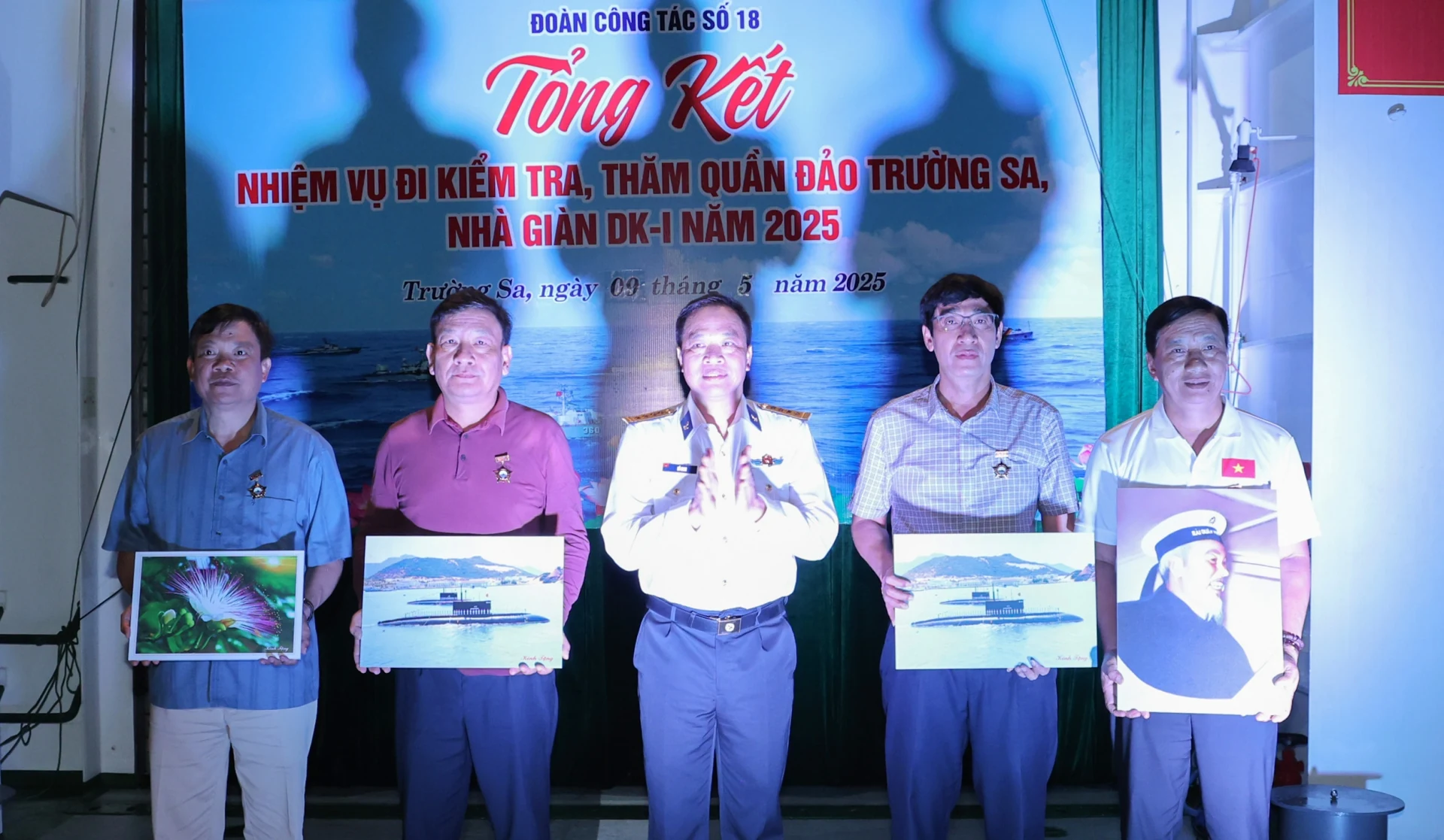 Hướng về Trường Sa thân yêu