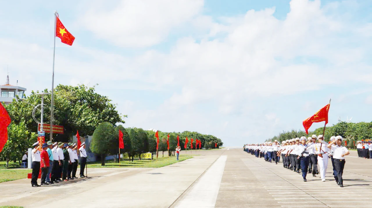 Hướng về Trường Sa thân yêu