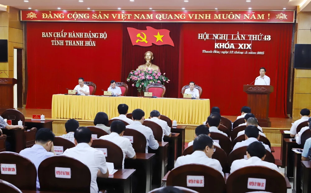 Ban Chấp hành Đảng bộ tỉnh thông qua Đề án tổ chức bộ máy, biên chế đảng ủy xã, phường và MTTQ, các đoàn thể sau sắp xếp đơn vị hành chính cấp xã