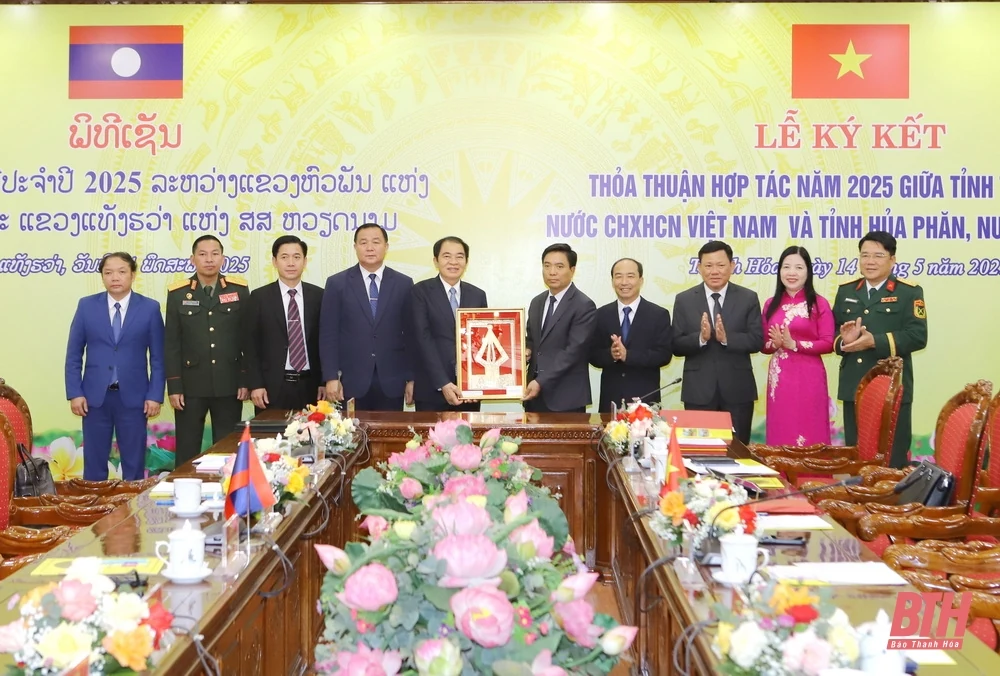 Hai tỉnh Thanh Hóa - Hủa Phăn hội đàm, ký kết thỏa thuận hợp tác năm 2025