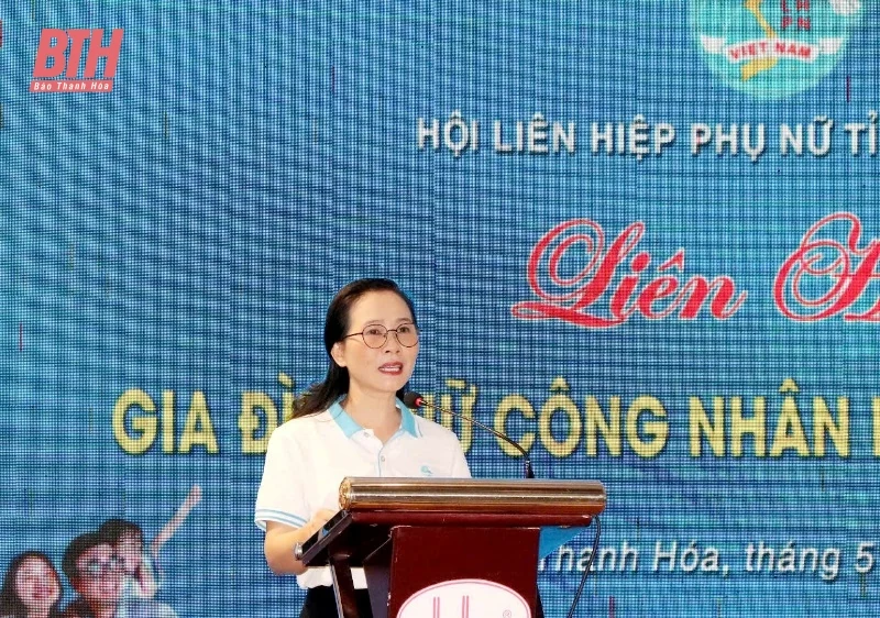 Liên hoan Gia đình nữ công nhân hạnh phúc tiêu biểu