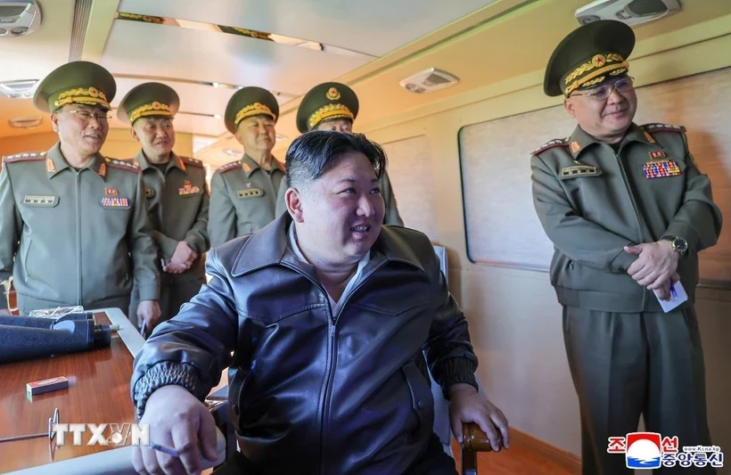 Nhà lãnh đạo Triều Tiên Kim Jong Un giám sát tập trận đặc nhiệm