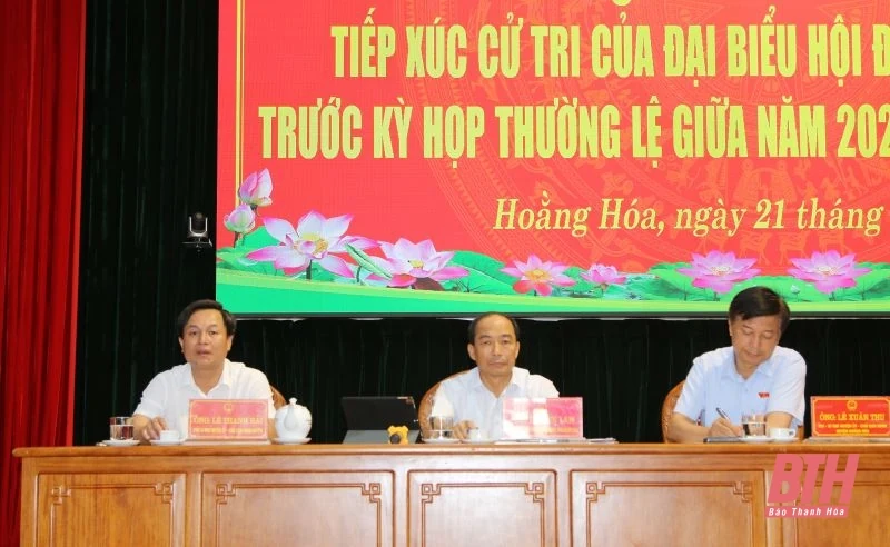 Phó Chủ tịch Thường trực HĐND tỉnh Lê Tiến Lam tiếp xúc cử tri huyện Hoằng Hóa