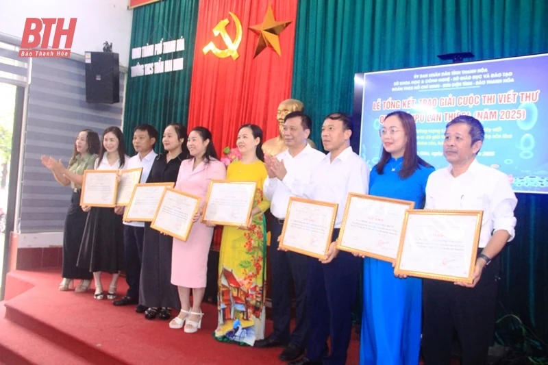 Trao giải Cuộc thi viết thư quốc tế UPU lần thứ 54 - năm 2025