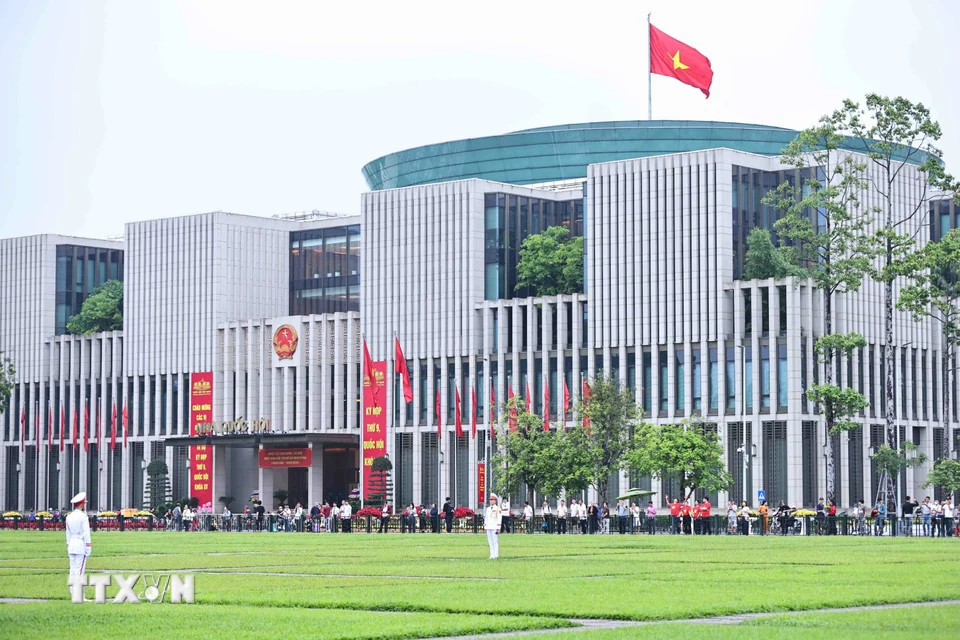 Lễ chào cờ đặc biệt kỷ niệm 135 năm Ngày sinh Chủ tịch Hồ Chí Minh