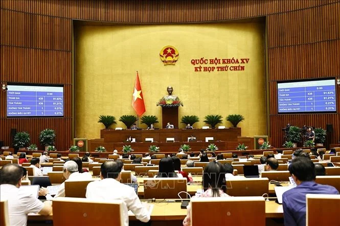 Ngày 19/5, Quốc hội thảo luận chủ trương đầu tư xây dựng 2 dự án đường bộ cao tốc