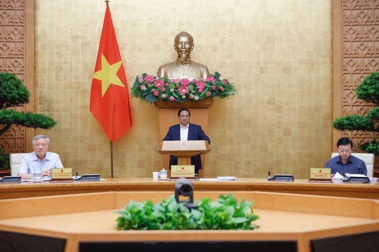 Thủ tướng: Quyết tâm cơ bản hoàn thành tháo gỡ điểm nghẽn thể chế ngay trong năm 2025