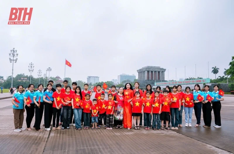 Hơn 5.000 trẻ mồ côi, trẻ có hoàn cảnh khó khăn được tặng quà Tết Thiếu nhi (1/6)