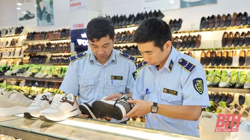 TP Thanh Hóa: Cửa hàng kinh doanh thời trang giả loạt thương hiệu nổi tiếng