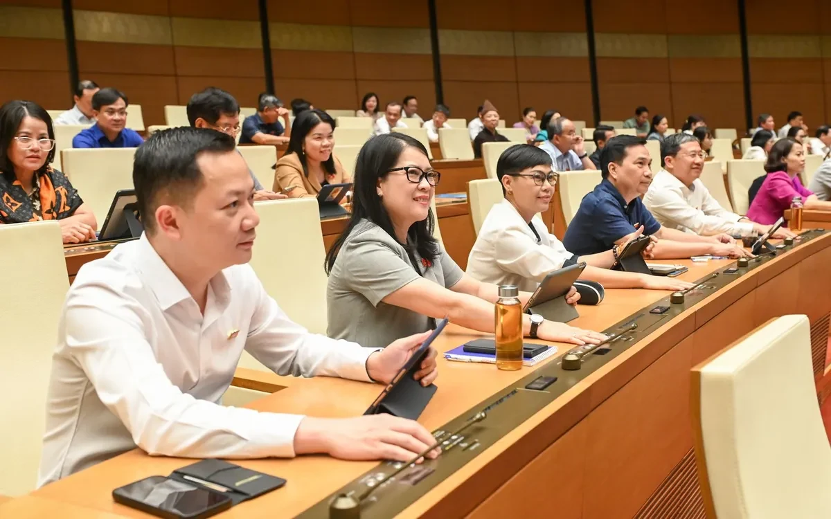 Thông qua cơ chế đặc thù phát triển nhà ở xã hội, bỏ điều kiện cách nơi làm việc trên 30 km