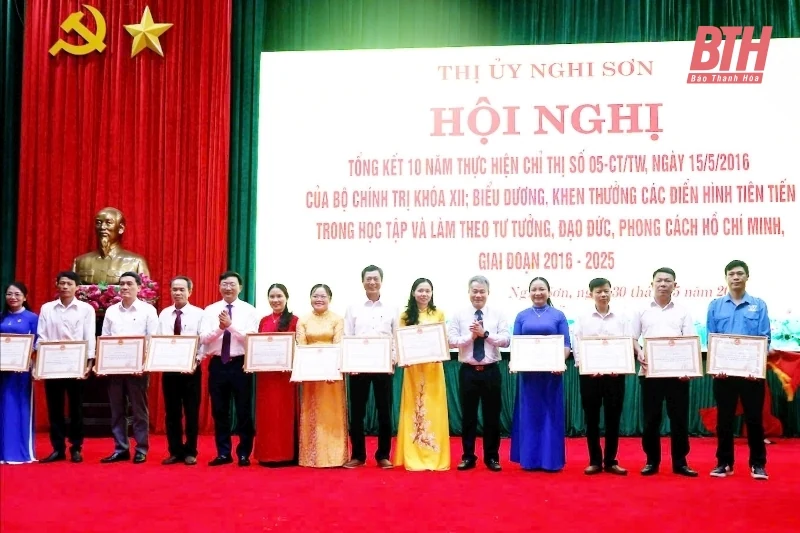 Thị xã Nghi Sơn tổng kết 10 năm thực hiện Chỉ thị số 05 của Bộ Chính trị