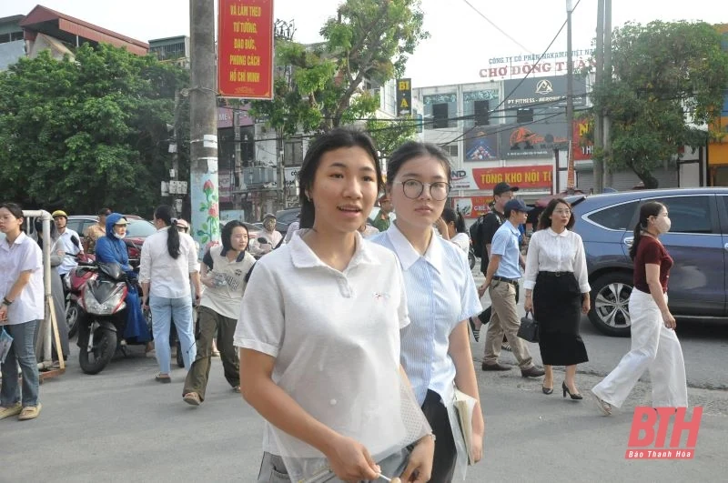 Hơn 43.000 thí sinh Thanh Hóa bước vào ngày thi đầu tiên kỳ thi tuyển sinh vào lớp 10 THPT công lập năm học 2025-2026