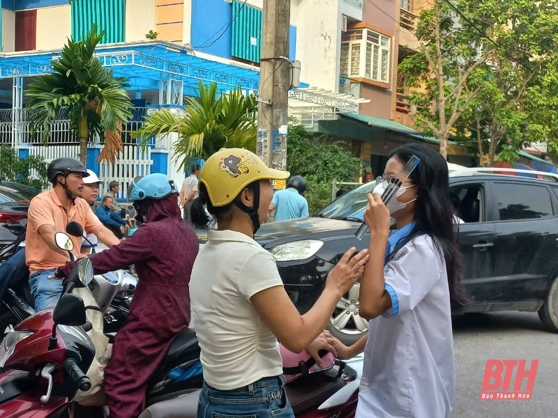 Hơn 43.000 thí sinh Thanh Hóa bước vào ngày thi đầu tiên kỳ thi tuyển sinh vào lớp 10 THPT công lập năm học 2025-2026