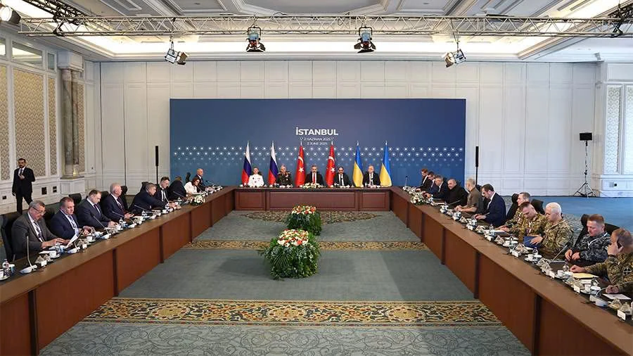 Đàm phán ngắn, chiến sự dài: Nga-Ukraine vẫn cách xa hòa bình