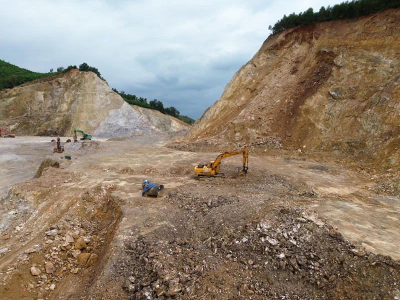 Cận cảnh mỏ đất khiến Tuấn “thần đèn” và nhiều đối tượng vướng lao lý