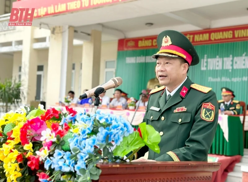 Trung đoàn 266 (Sư đoàn 341) tổ chức tuyên thệ cho chiến sĩ mới