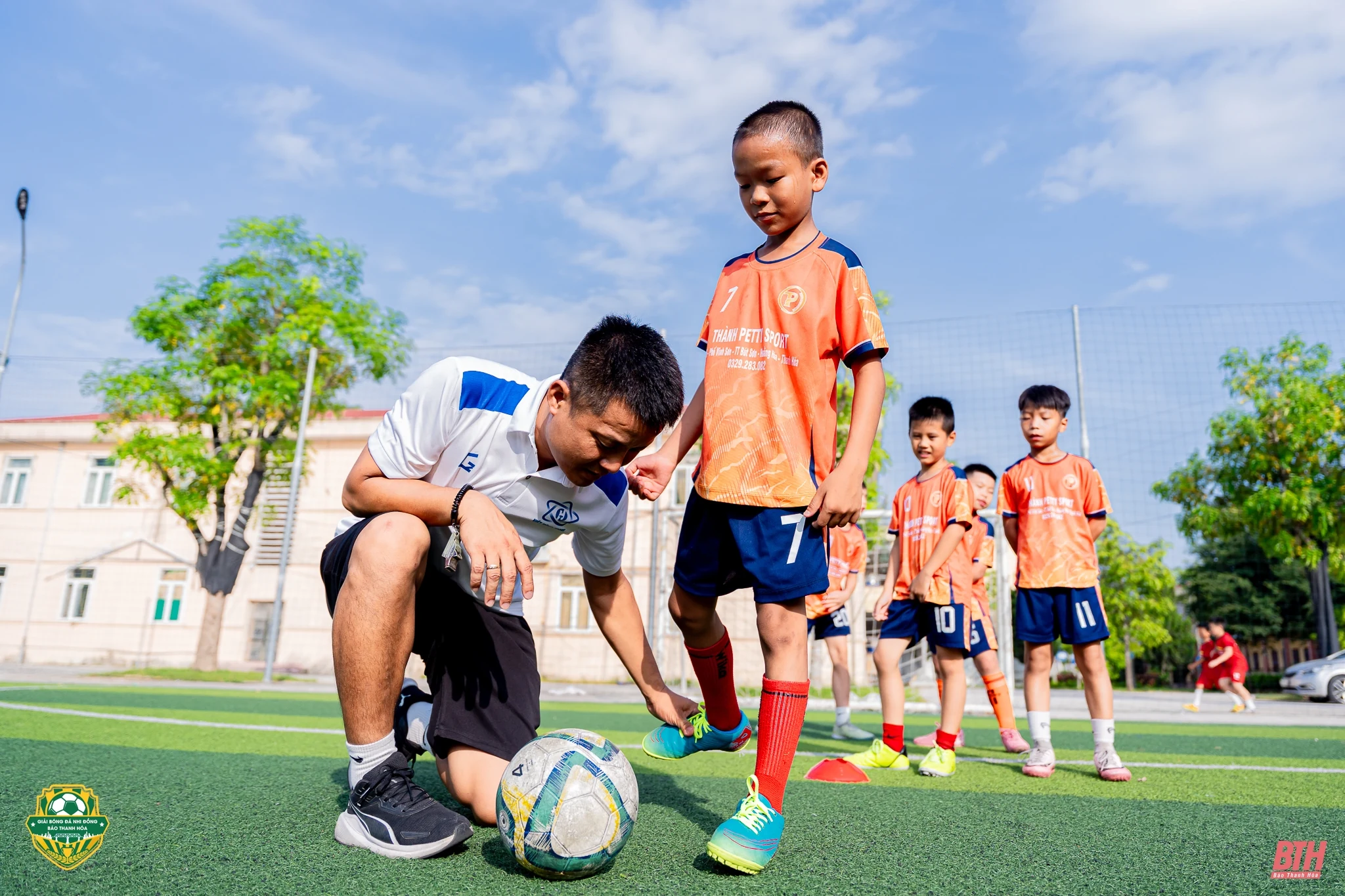 Hoằng Hoá sẵn sàng viết tiếp hành trình đam mê tại giải Bóng đá Nhi đồng Báo Thanh Hoá lần thứ IV năm 2025 - Cúp Xi Măng Long Sơn