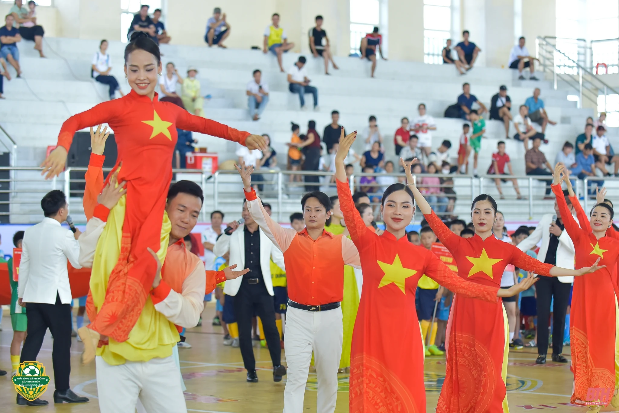 Khai mạc giải Bóng đá Nhi đồng Báo Thanh Hóa lần thứ IV năm 2025 - Cúp Xi măng Long Sơn