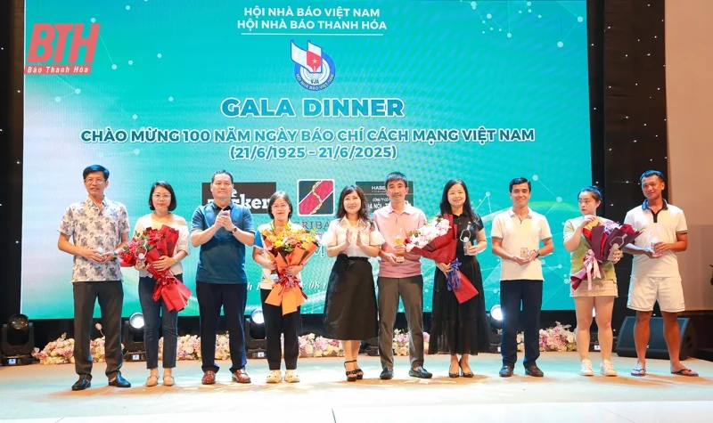 Hội Nhà báo tỉnh gặp mặt kỷ niệm 100 năm Ngày Báo chí cách mạng Việt Nam