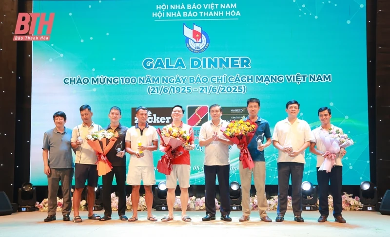 Hội Nhà báo tỉnh gặp mặt kỷ niệm 100 năm Ngày Báo chí cách mạng Việt Nam