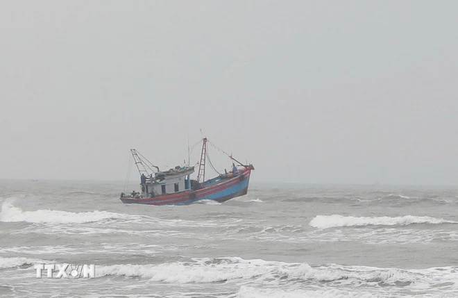 Áp thấp nhiệt đới mạnh lên, mưa lớn trên nhiều khu vực trên cả nước