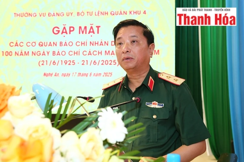 Bộ Tư lệnh Quân khu 4 gặp mặt các cơ quan báo chí