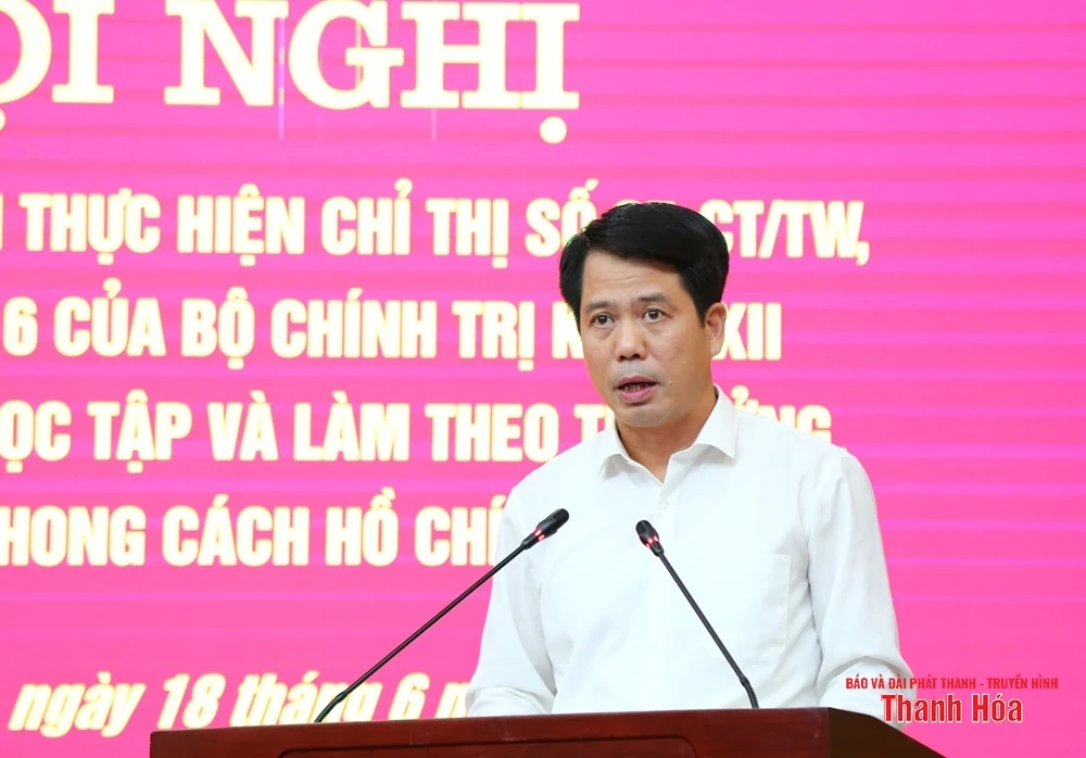 Thực hiện tốt việc kết hợp giữa học tập và làm theo Bác với thực hiện nhiệm vụ chính trị của tỉnh và các địa phương, đơn vị