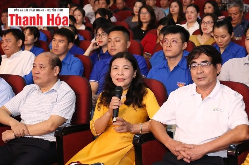 Ấn tượng Chương trình giao lưu nghệ thuật “Bút sắc lòng trong”