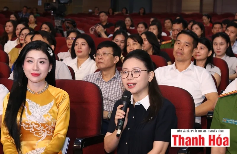 Ấn tượng Chương trình giao lưu nghệ thuật “Bút sắc lòng trong”