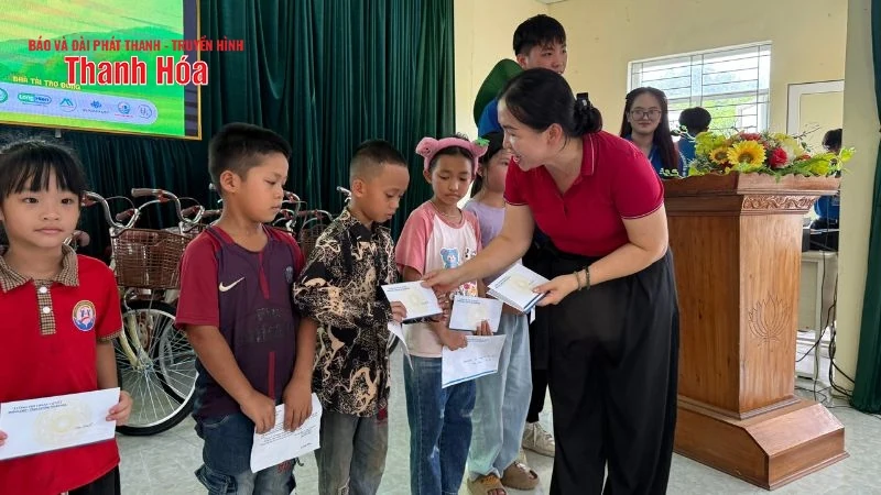 “Mùa hè xanh 2025 – Khát vọng ươm mầm nắng”