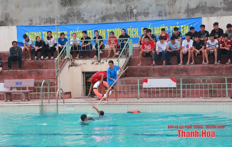 Phát động toàn dân tập luyện môn bơi, phòng, chống đuối nước trẻ em