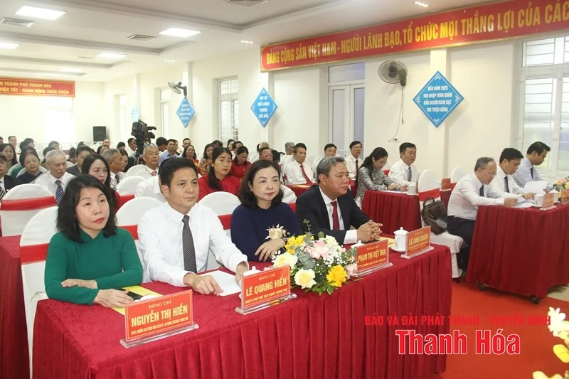 Phường Điện Biên đón nhận danh hiệu “Anh hùng Lao động”