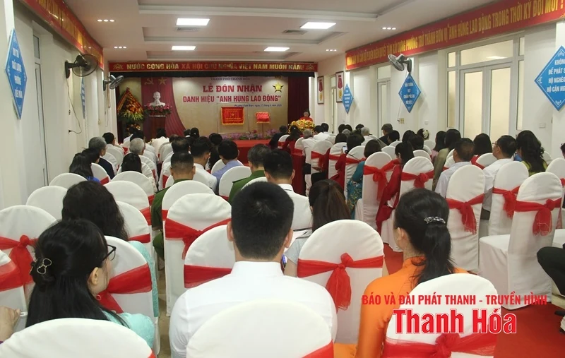 Phường Điện Biên đón nhận danh hiệu “Anh hùng Lao động”