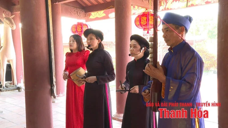 Những ca nương của Hát Nhà trò Văn Trinh