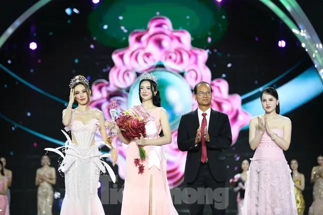 Người đẹp Phú Yên đăng quang Hoa hậu Việt Nam 2024