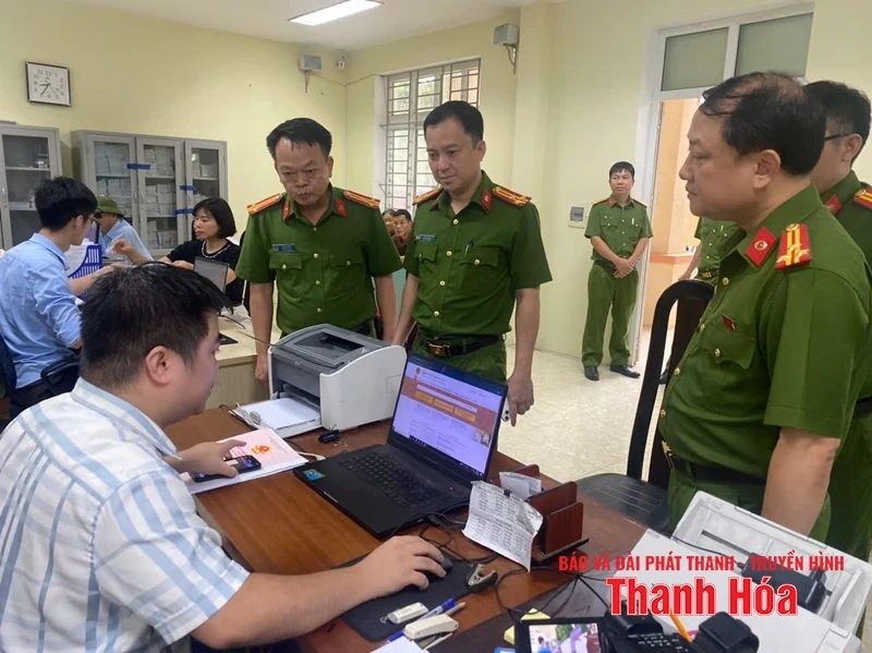 Đồng hành cùng người dân trong những ngày đầu triển khai chính quyền địa phương 2 cấp