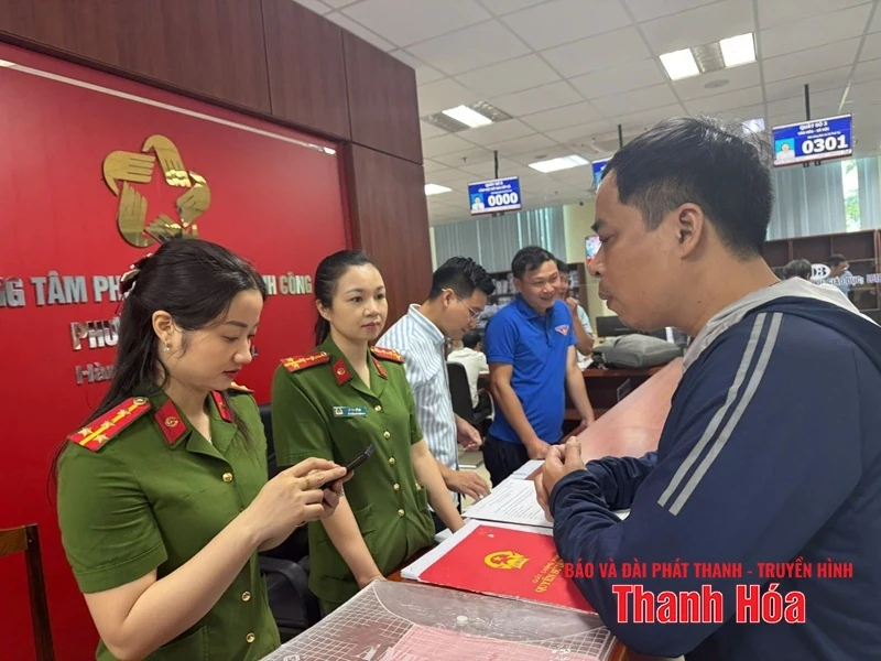 Đồng hành cùng người dân trong những ngày đầu triển khai chính quyền địa phương 2 cấp