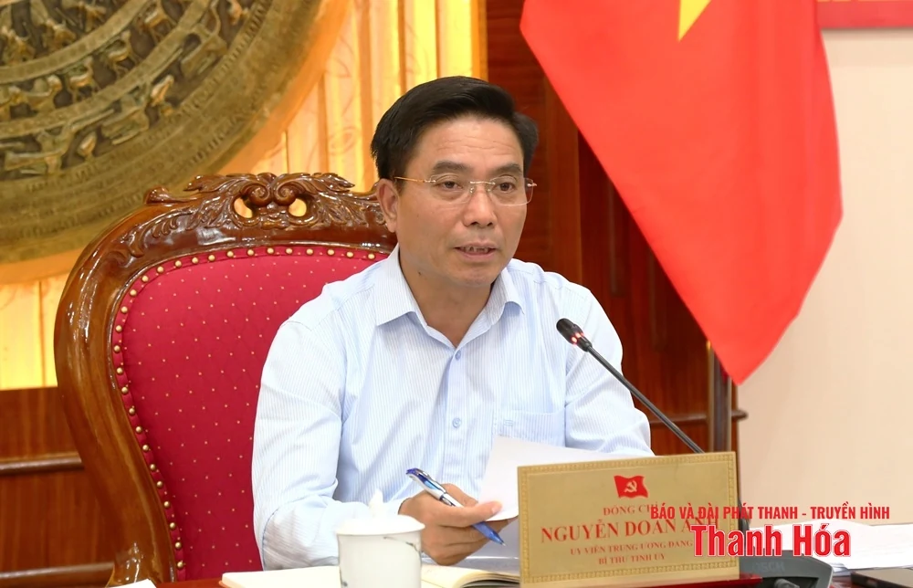 Ban Thường vụ Tỉnh ủy đánh giá tình hình thực hiện nhiệm vụ 6 tháng đầu năm, thảo luận nhiệm vụ trọng tâm 6 tháng cuối năm