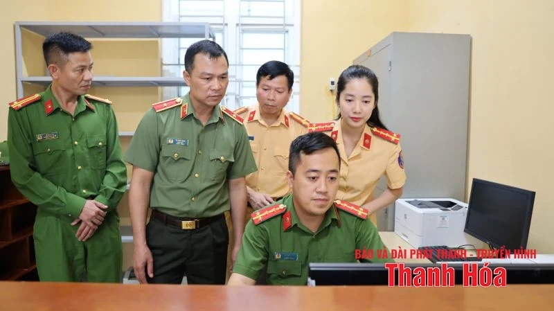 Ngày đầu chính quyền địa phương 2 cấp vận hành chính thức