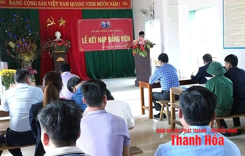 Xây dựng chi bộ nông thôn “vững gốc - xanh cành”