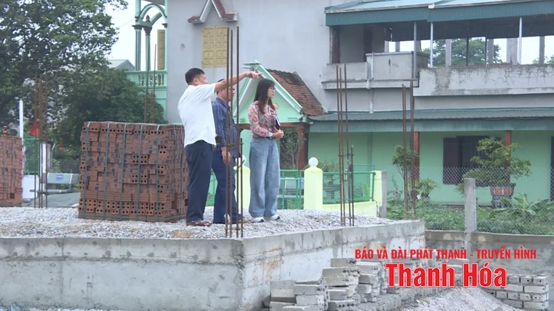 Sớm tháo gỡ vướng mắc trong việc quản lý và sử dụng đất bờ sông Hoạt