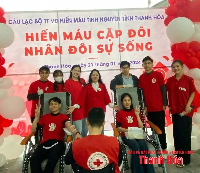 Câu chuyện nhỏ trong Hành trình Đỏ (Bài 2): Để thêm một cuộc đời ở lại