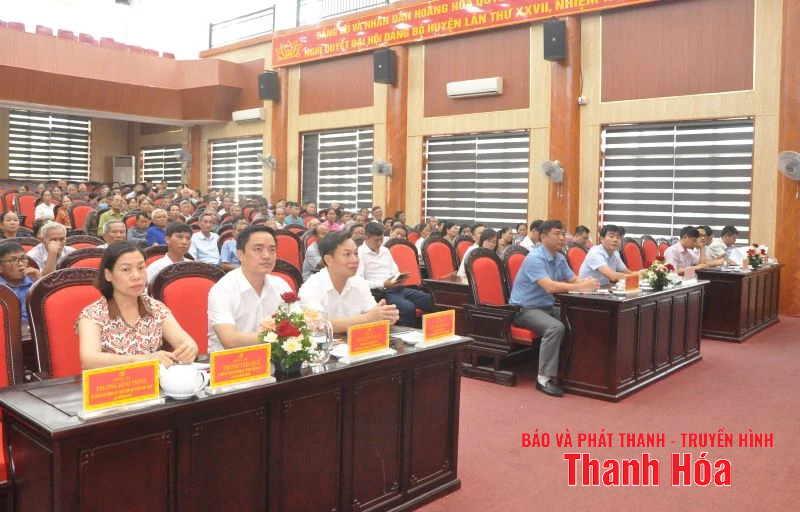 Đoàn ĐBQH tiếp xúc cử tri xã Hoằng Hóa và phường Sầm Sơn