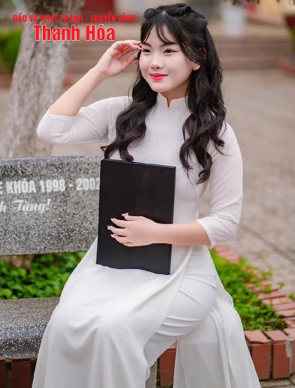 Thành tích ấn tượng của đồng thủ khoa đầu vào Trường THPT Hàm Rồng