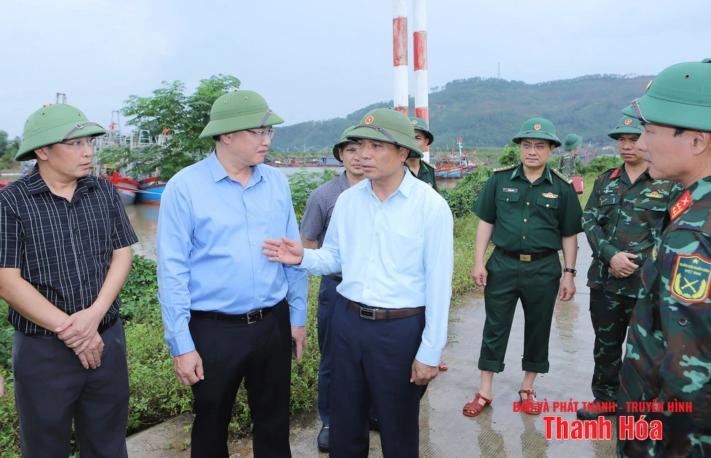 Bí thư Tỉnh ủy Nguyễn Doãn Anh kiểm tra công tác ứng phó với bão số 3